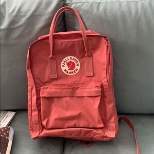 Fjallraven kanken backpack